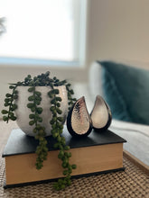 Load image into Gallery viewer, Tear Drop - Midnight Hammered