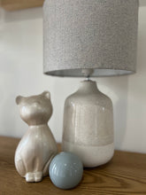 Load image into Gallery viewer, Cream Pearl Sitting Cat